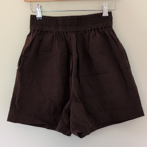 Rowie the Label Shorts - Picture 1 of 3